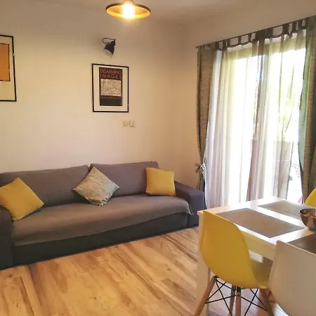 Sun アパート ザダル